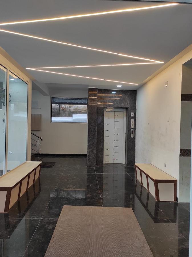 Sabari Residency Hotel Vālpārai Exterior foto
